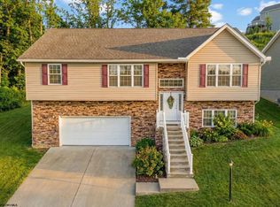 1 Stone Creek Dr, Morgantown, WV 26508