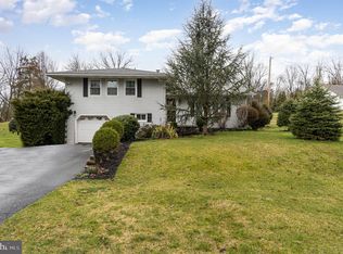 445 Oak Flat Rd, Newville, PA 17241