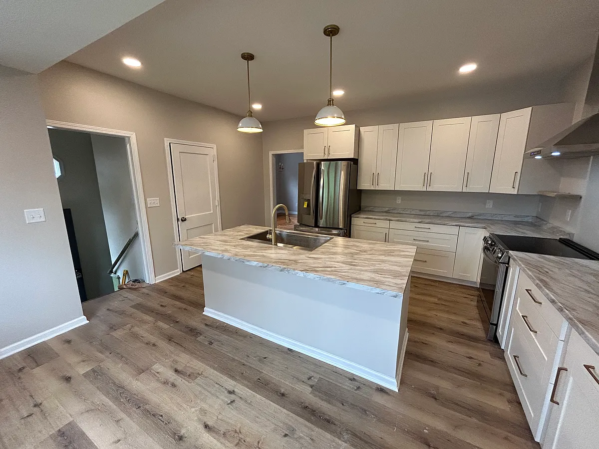 Kitchen w/Pantry - 1178 Jefferson St