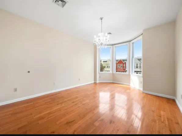 54 Monitor Street image 2 of 10