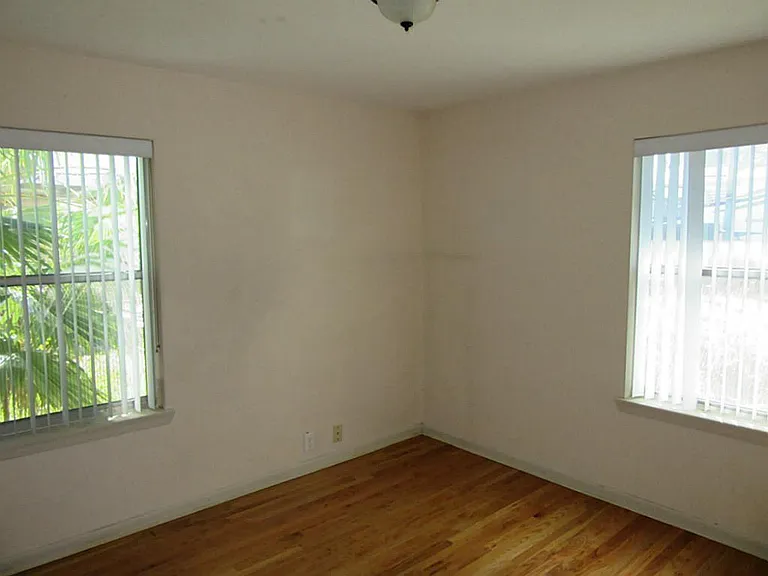 12226 Dorwayne Ct — Photo 9