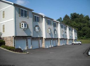 101 Suncrest Ter, Morgantown, WV 26505