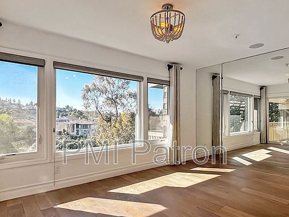 3rd image of 68 Sea Island Dr