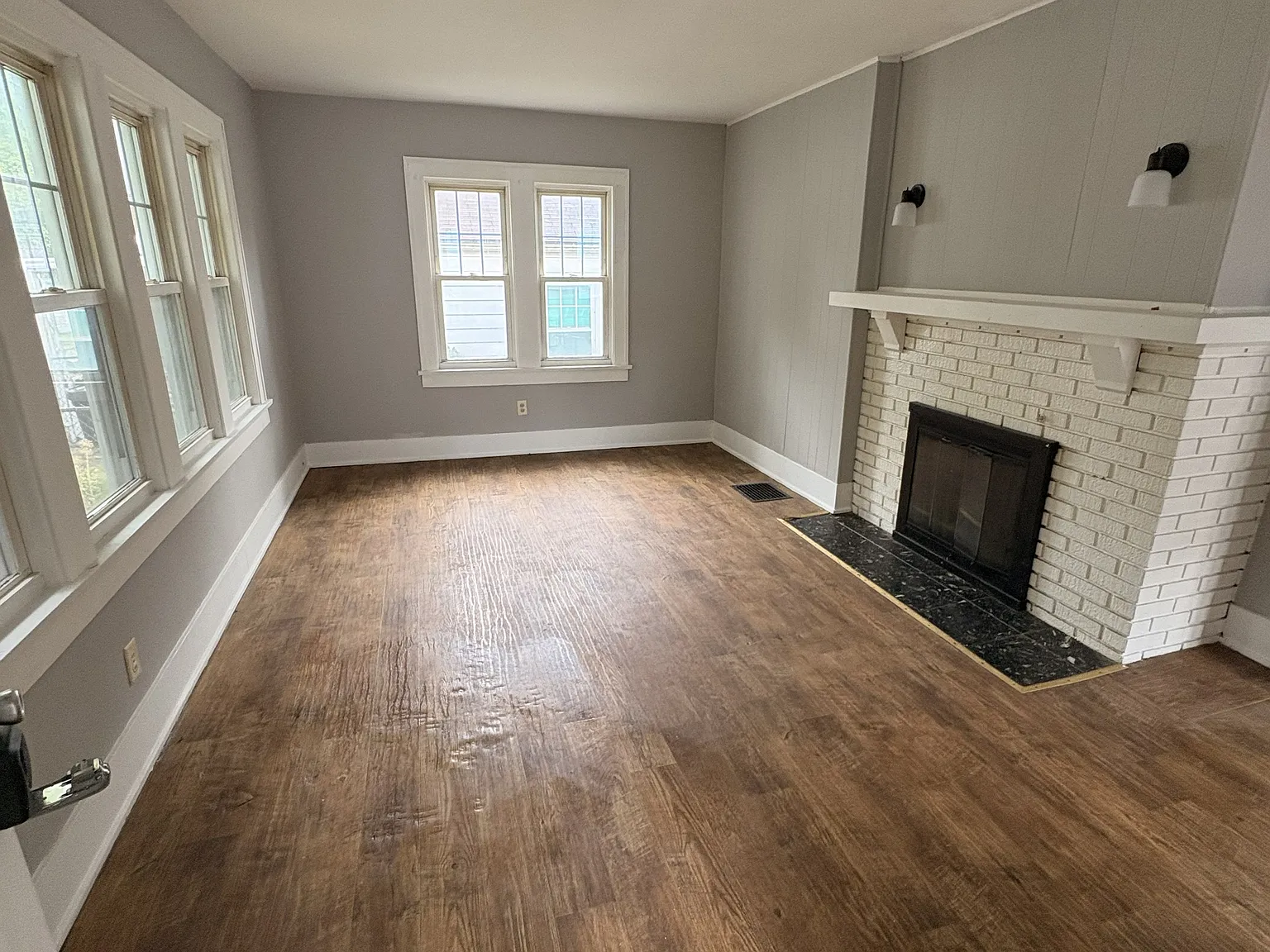 2 bed, 1012 sqft, $1,175 — Photo 2