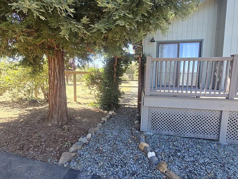 13033 Clements Rd — Photo 8