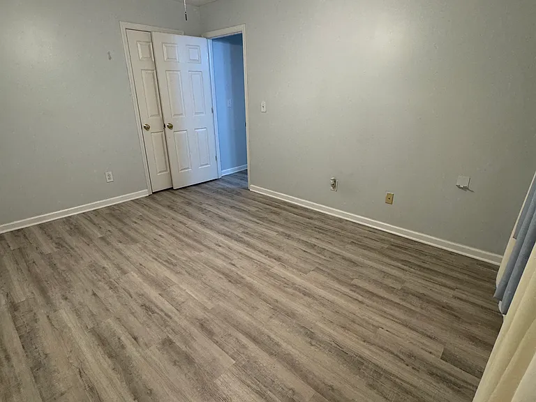 3975 Howell Park Rd — Photo 13