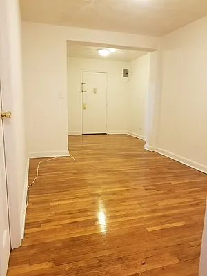 Rented by Lang Realty LLC | media 2