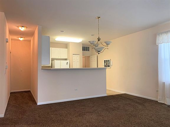 4th image of 16333 Carver Lake Ct