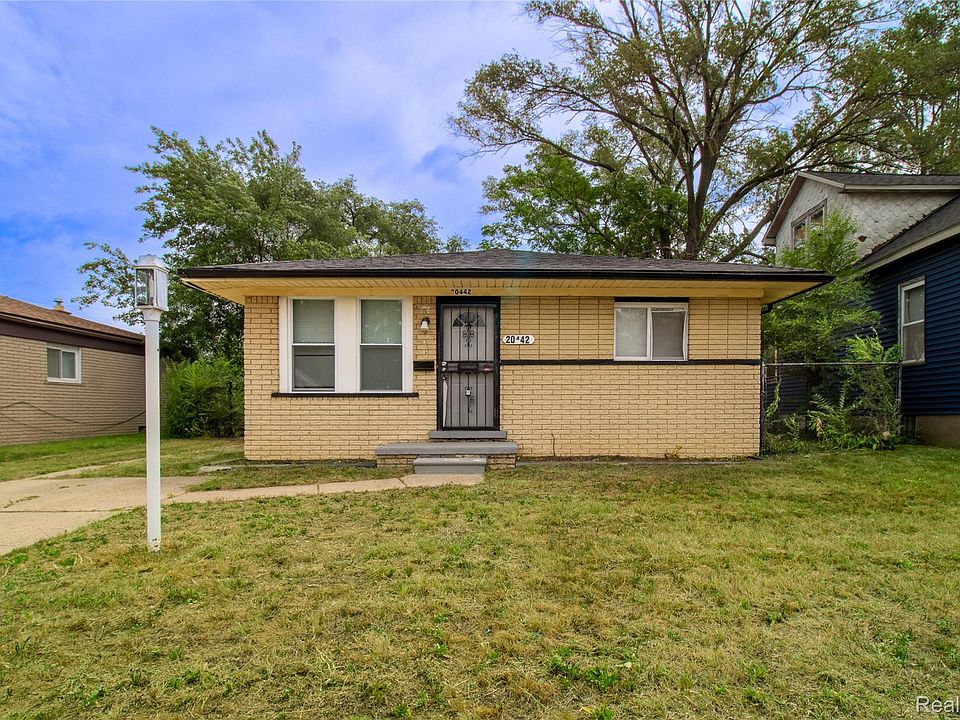1st image of 20442 Greenlawn St