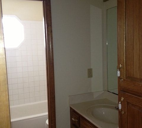 5th image of 13161 Richland Ave