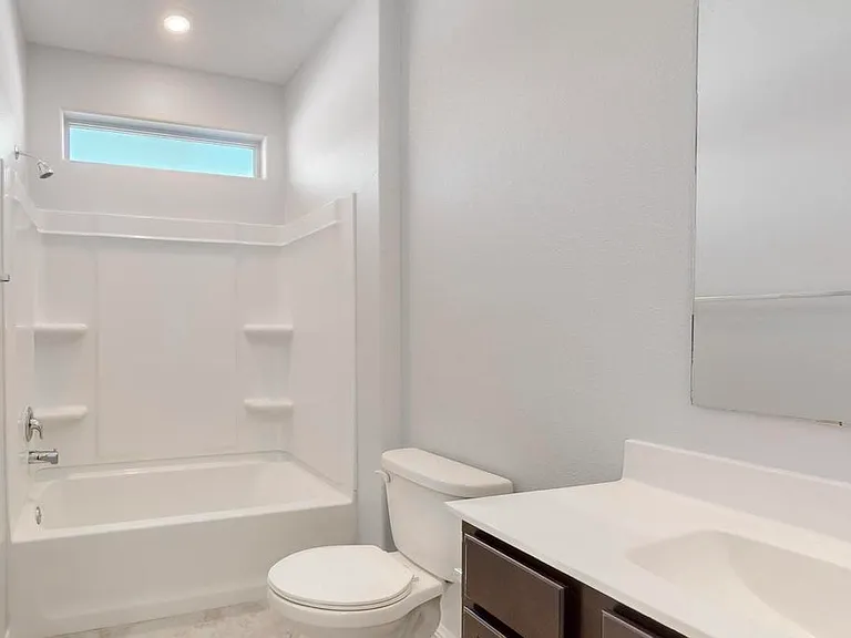 6405 Kings Canyon Cv NE — Photo 14