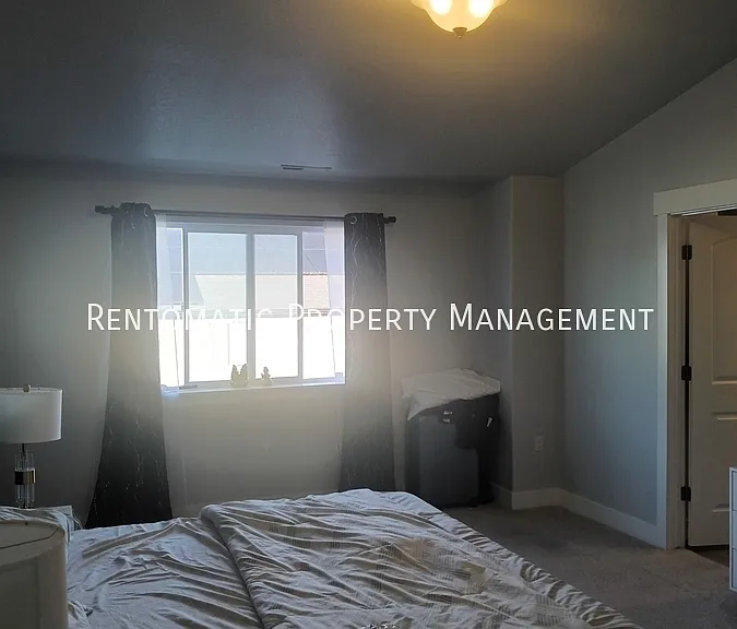 12303 S Varitek Dr — Photo 17