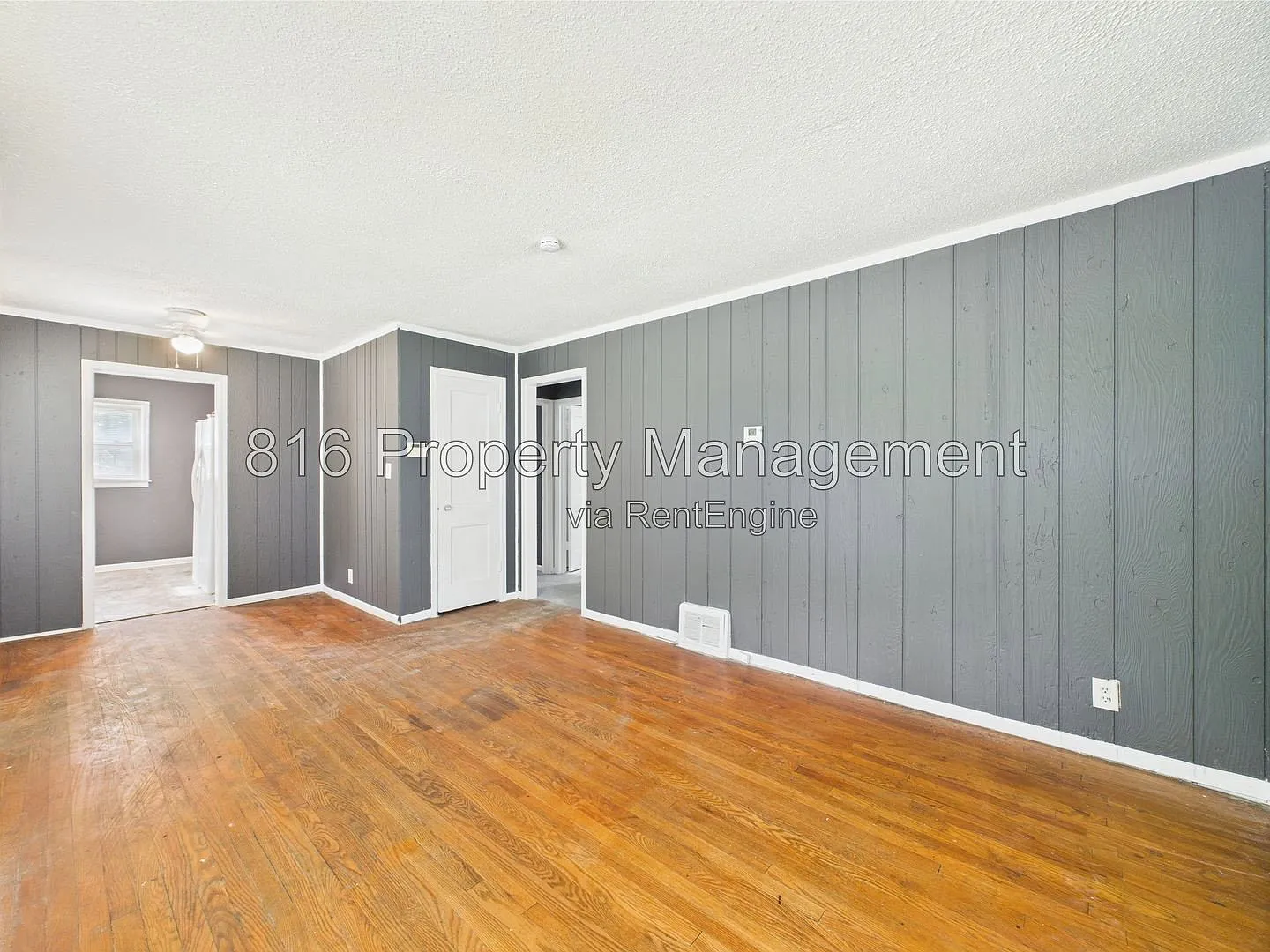 3 bed, 1.5 bath, 1380 sqft, $1,295 — Photo 3