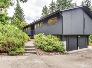 17633 NE 8th Pl, Bellevue, WA 98008