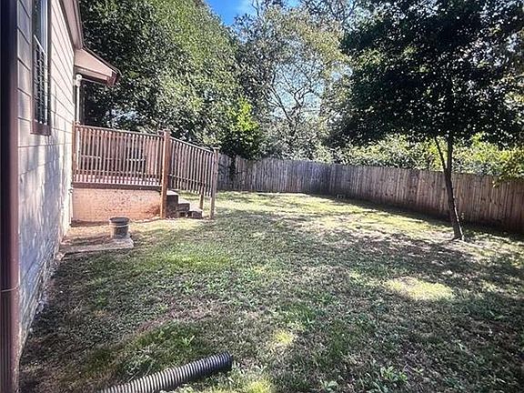 3rd image of 1132 Oak Knoll Ter SE