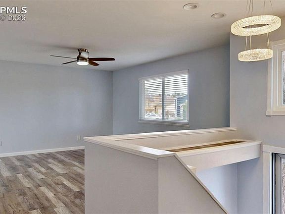5th image of 1044 Bromefield Dr