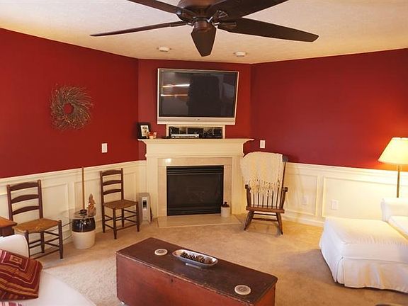 3rd image of 408 Wexford Dr