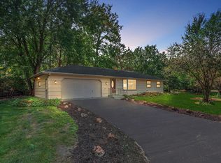 1427 Circle Dr, Burnsville, MN 55337