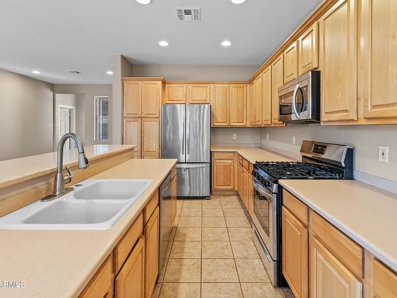 3rd image of 3320 W Owens Way