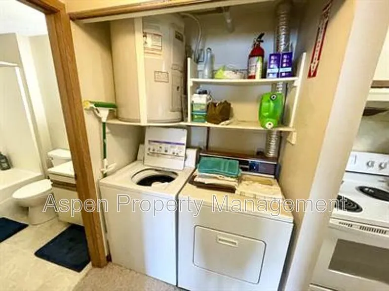 808 Benton Dr #12 — Photo 7