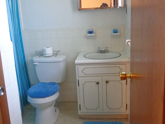 2nd image of 713 Cedar Dr APT 19