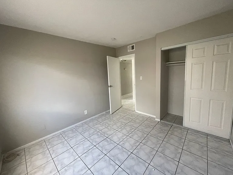 4880 Pancho Villa Dr — Photo 7