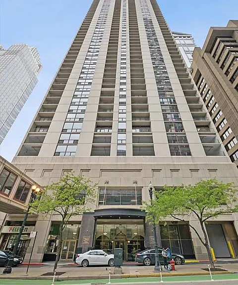 200 N Dearborn St #1503 — Photo 1