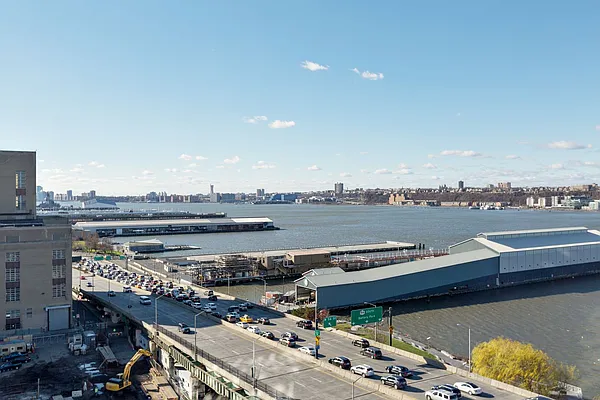 Rented by Compass | media 27