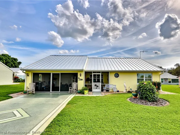 304 W Peabody Cir, Avon Park, FL 33825