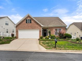 113 Riverwalk Ln, Jamestown, NC 27282