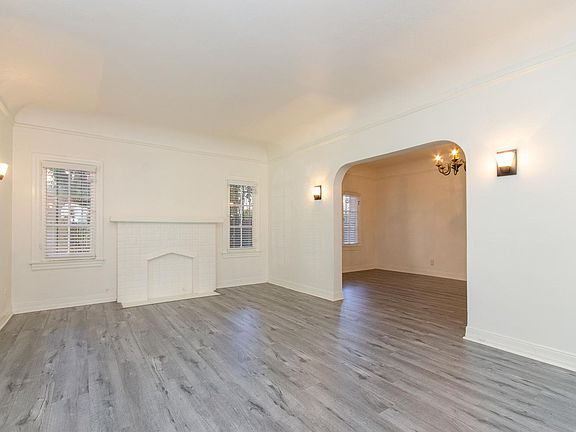 3rd image of 2418 4th Ave #2418
