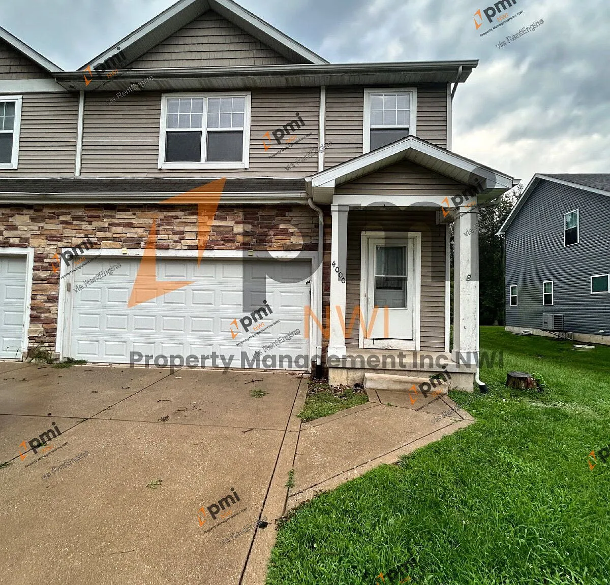 4 bed, 2.5 bath, 878 sqft, $2,400 — Photo 1