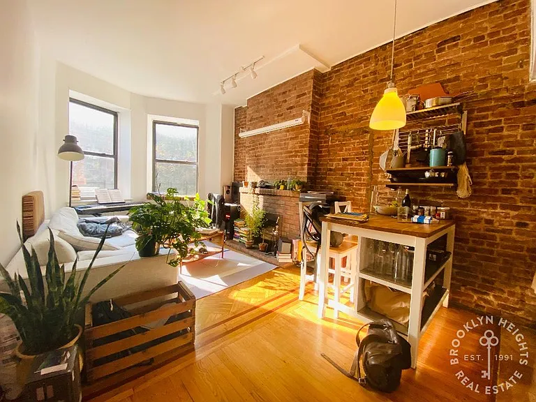 211 Clinton St #2A — Photo 1