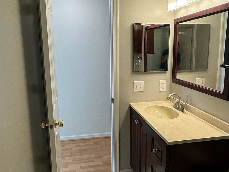 12103 Greenwood Ct #201 — Photo 23