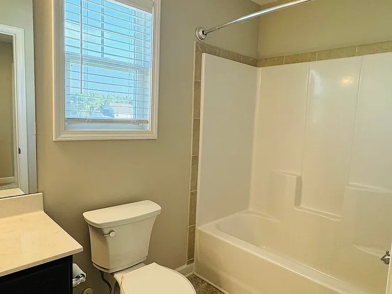122 Permeta Dr — Photo 24