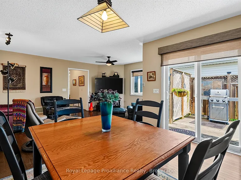 835 Charles Wilson Pkwy — Photo 8