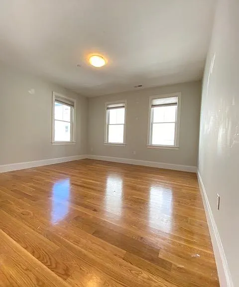 16 Linden Ave #7 — Photo 19