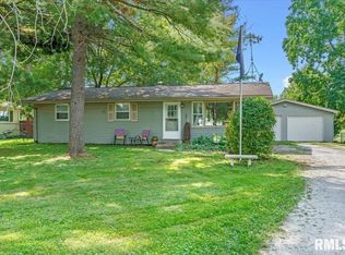 17685 Village Green Rd, Petersburg, IL 62675