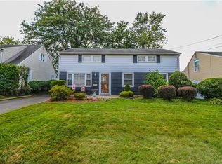 73 Grand Ave, Iselin, NJ 08830