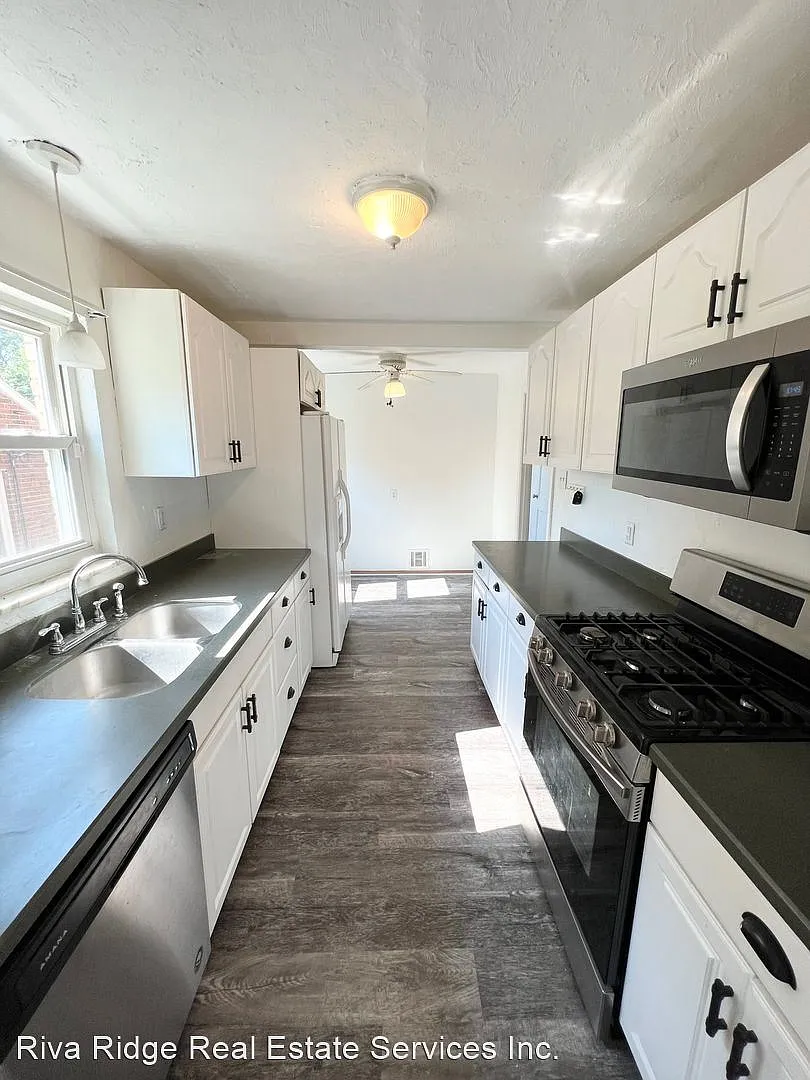 3005 Leola Ave photo 1