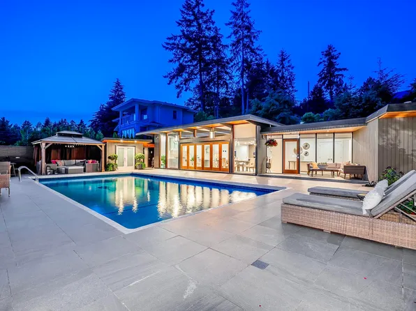 4125 Burkehill Pl, West Vancouver, BC V7V 3M8
