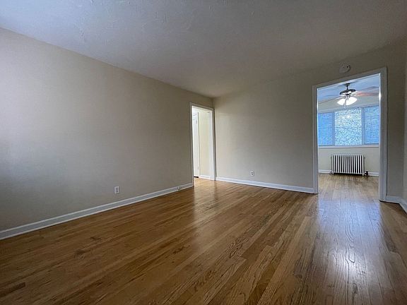 5th image of 105 NE 61st Ave #19