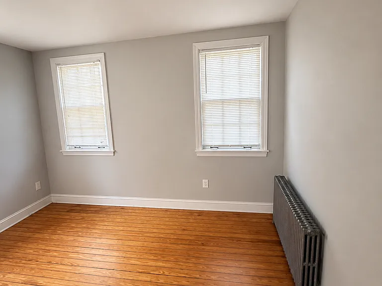 5911 Greene St #1R — Photo 5