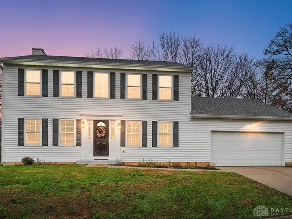 8238 Nightshade Dr, Maineville, OH 45039