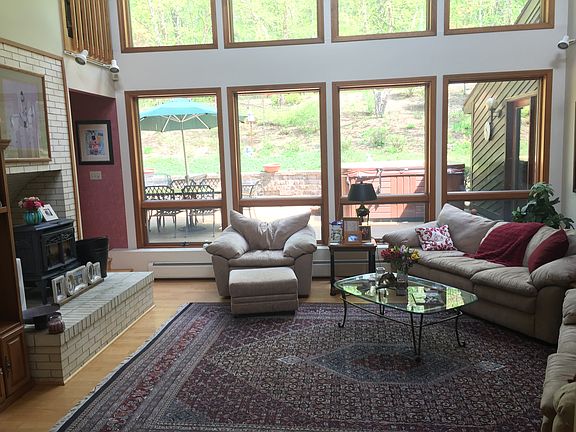 3rd image of 53 Pinecrest Dr