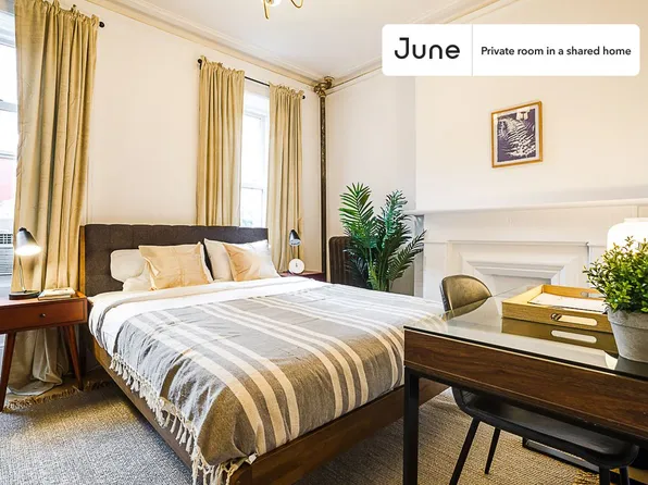 336 W 47th St, New York, NY