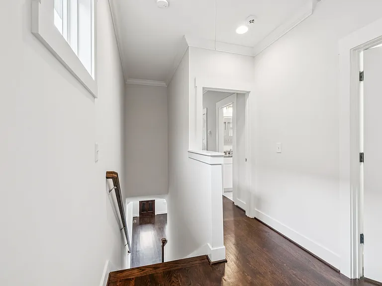 4704B Michigan Ave — Photo 22