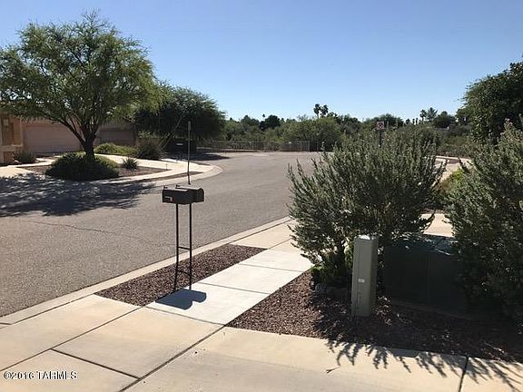 2nd image of 1554 S Dakota Sky Ct