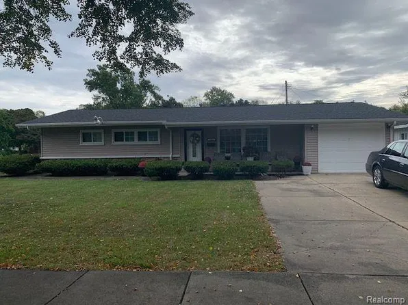1801 Windsor Ln, Flint, MI 48507