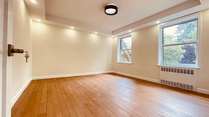 Rented by Winzone Realty Inc | media 21